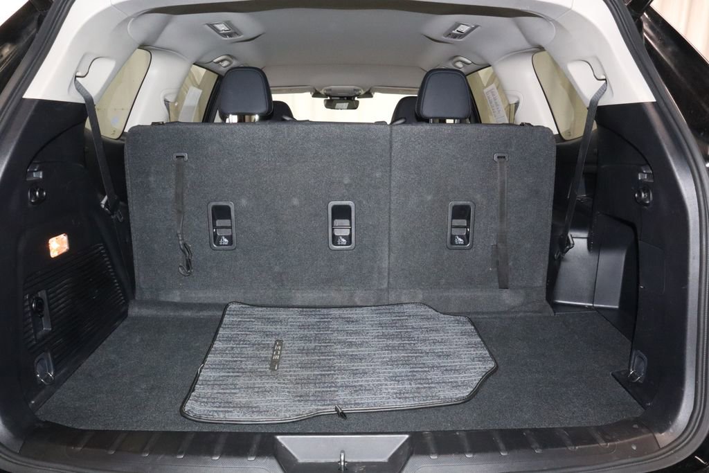 Used 2023 Subaru Ascent Limited image 17