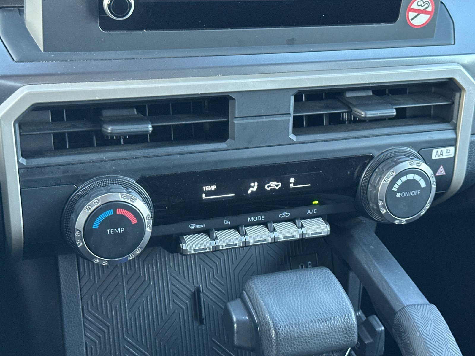 Used 2024 Toyota Tacoma SR5 image 18