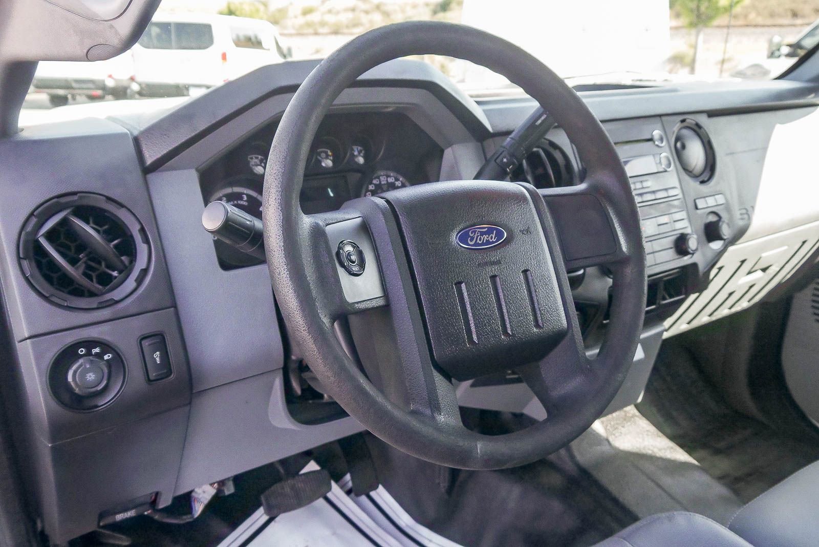 Used 2015 Ford F250 XL w/ Power Equipment Group RWD image 16