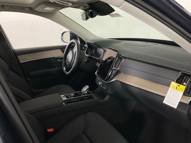 New 2026 Volvo XC90 T8 Plus image 30