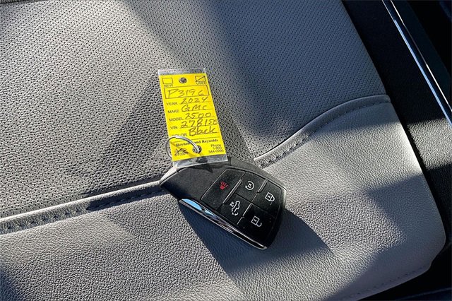 Used 2024 GMC Sierra 2500 SLT w/ SLT Convenience Package image 36