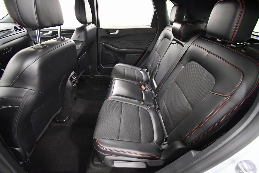 Used 2025 Ford Escape ST-Line Select image 15