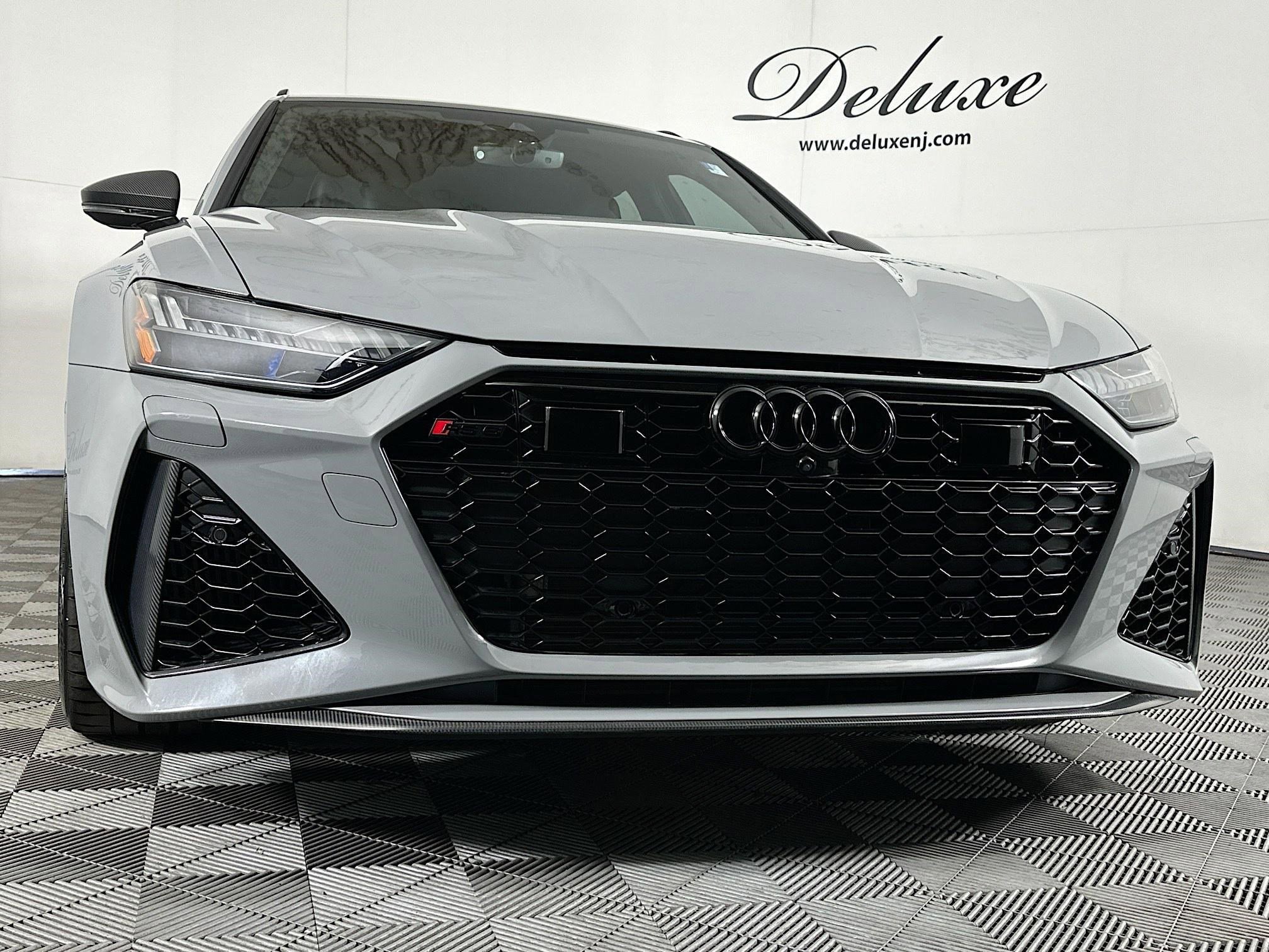 Used 2025 Audi RS 6 performance w/ Matte Carbon Package AWD/4WD image 32