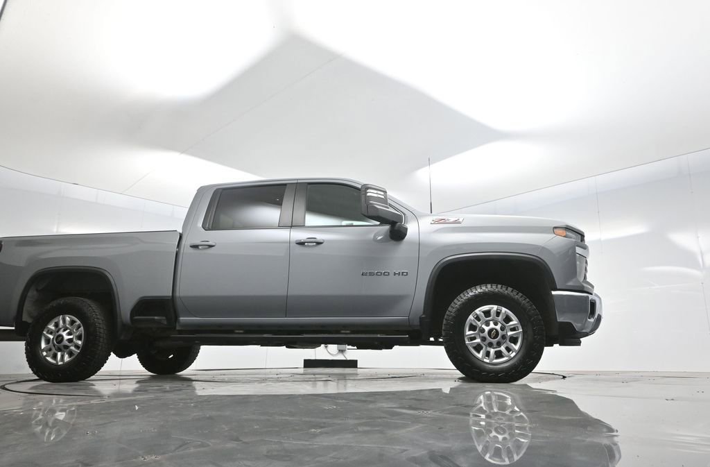 Used 2024 Chevrolet Silverado 2500 LT w/ Convenience Package image 63