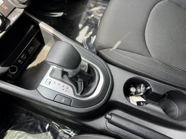 Used 2021 Kia Forte LXS FWD image 15