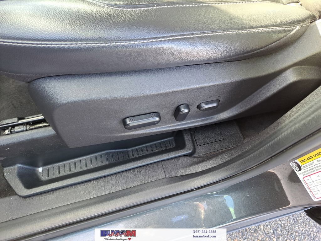 Certified 2019 Ford Escape Titanium image 12