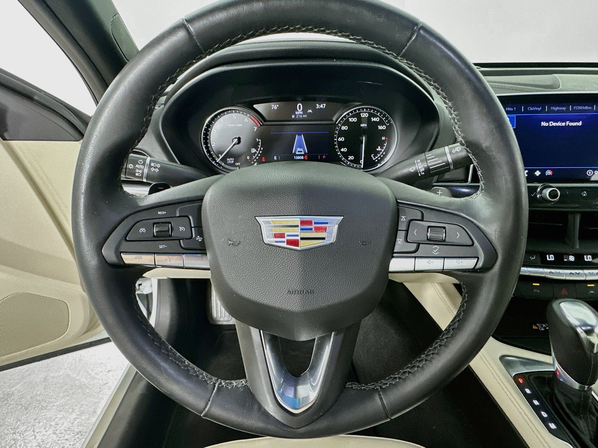 Used 2023 Cadillac CT4 Luxury RWD image 11