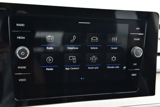 New 2025 Volkswagen Taos SE image 14