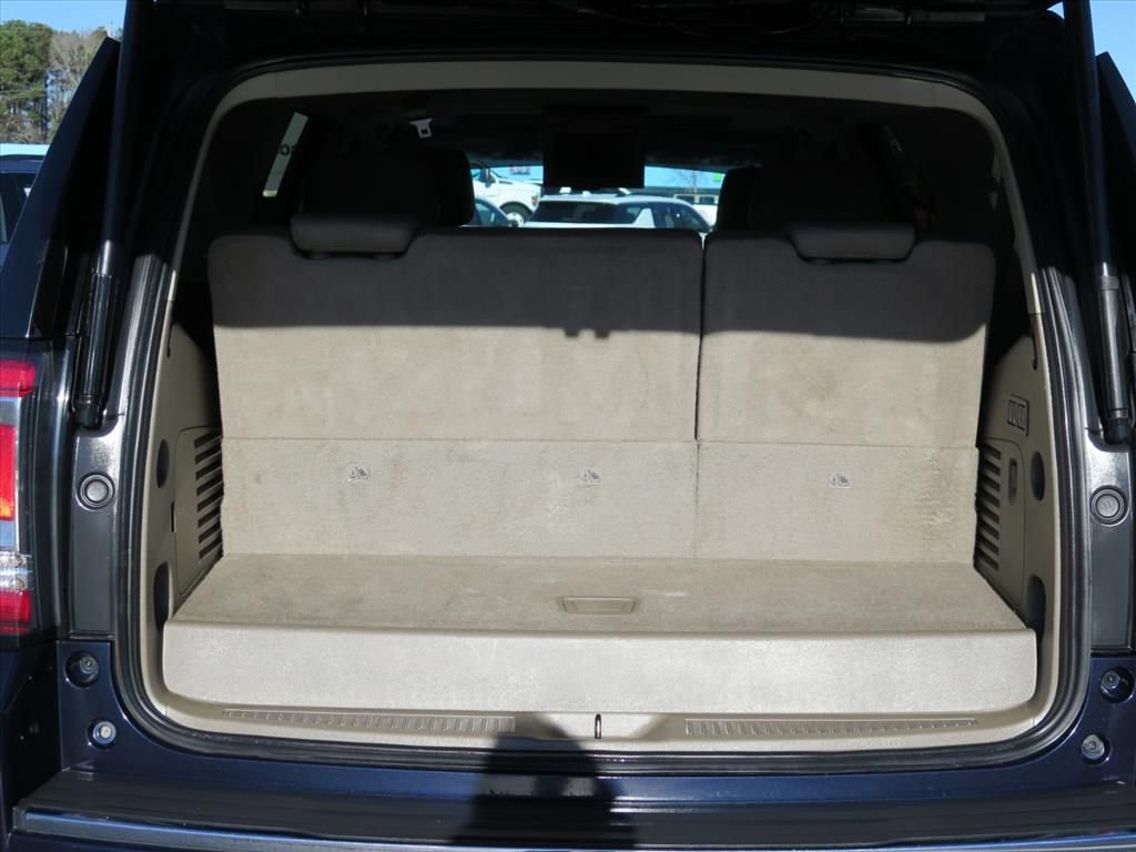 Used 2018 GMC Yukon SLT w/ Premium Edition image 17