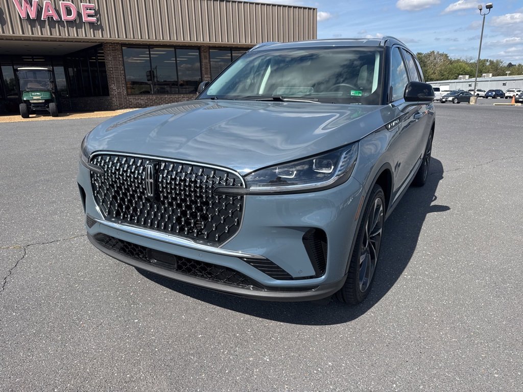 New 2025 Lincoln Aviator Reserve w/ Equipment Group 201A image 1
