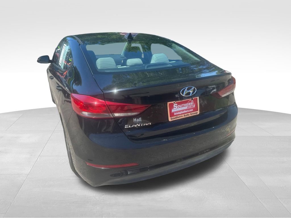 Used 2017 Hyundai Elantra SE FWD image 17