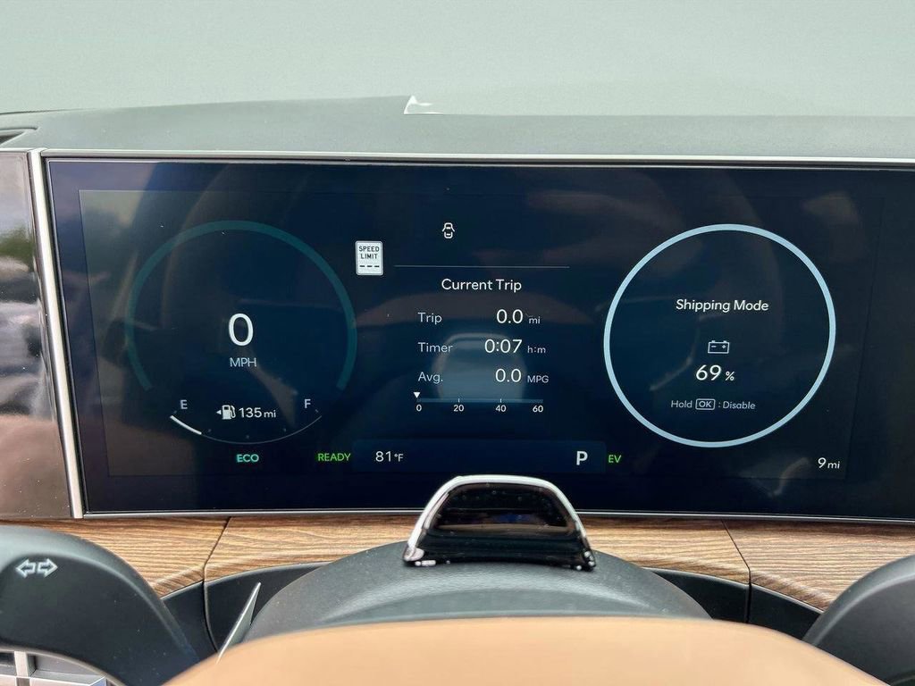 New 2026 Hyundai Santa Fe Limited FWD image 32
