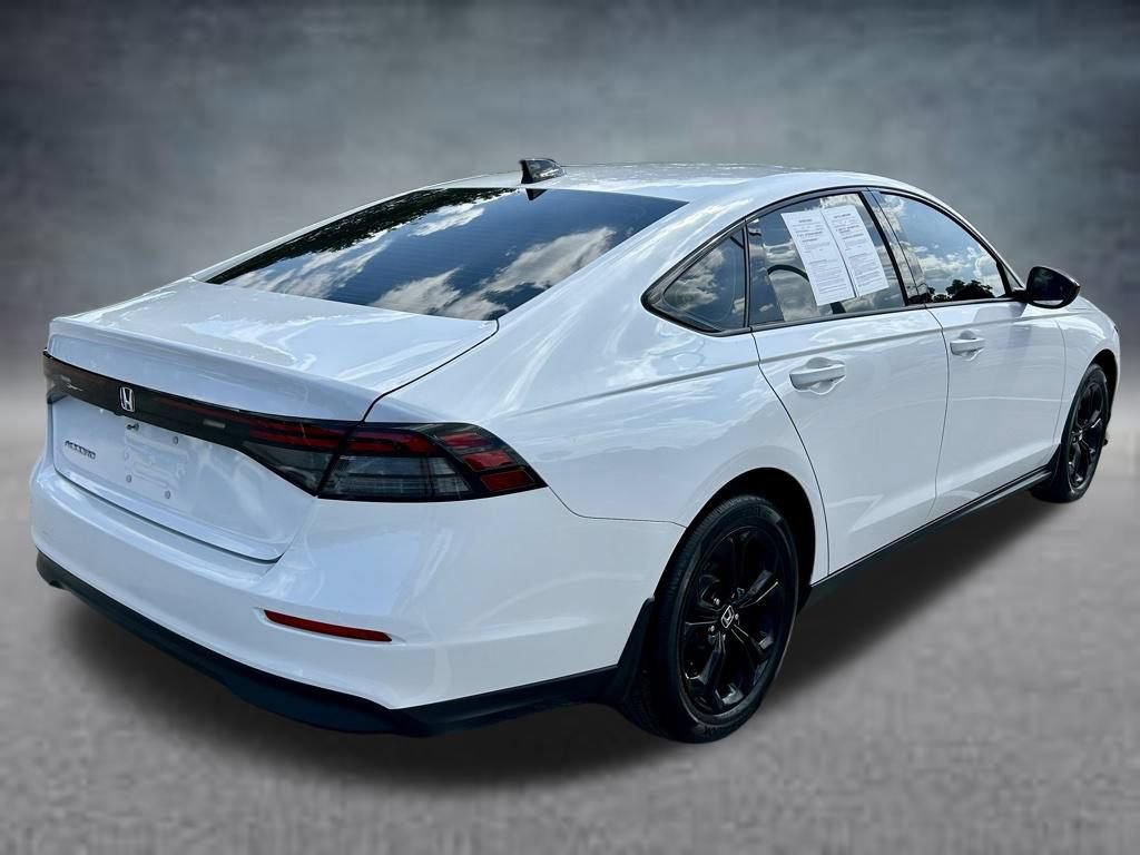 Used 2025 Honda Accord SE image 5