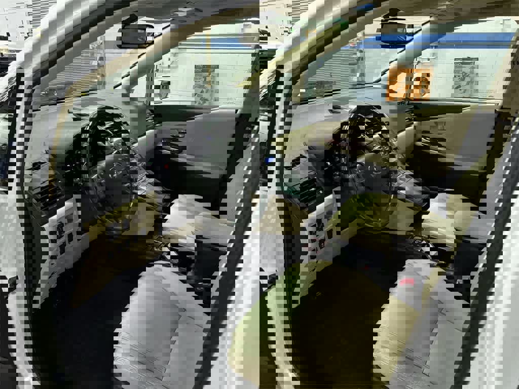 Used 2010 Lexus HS 250h image 28