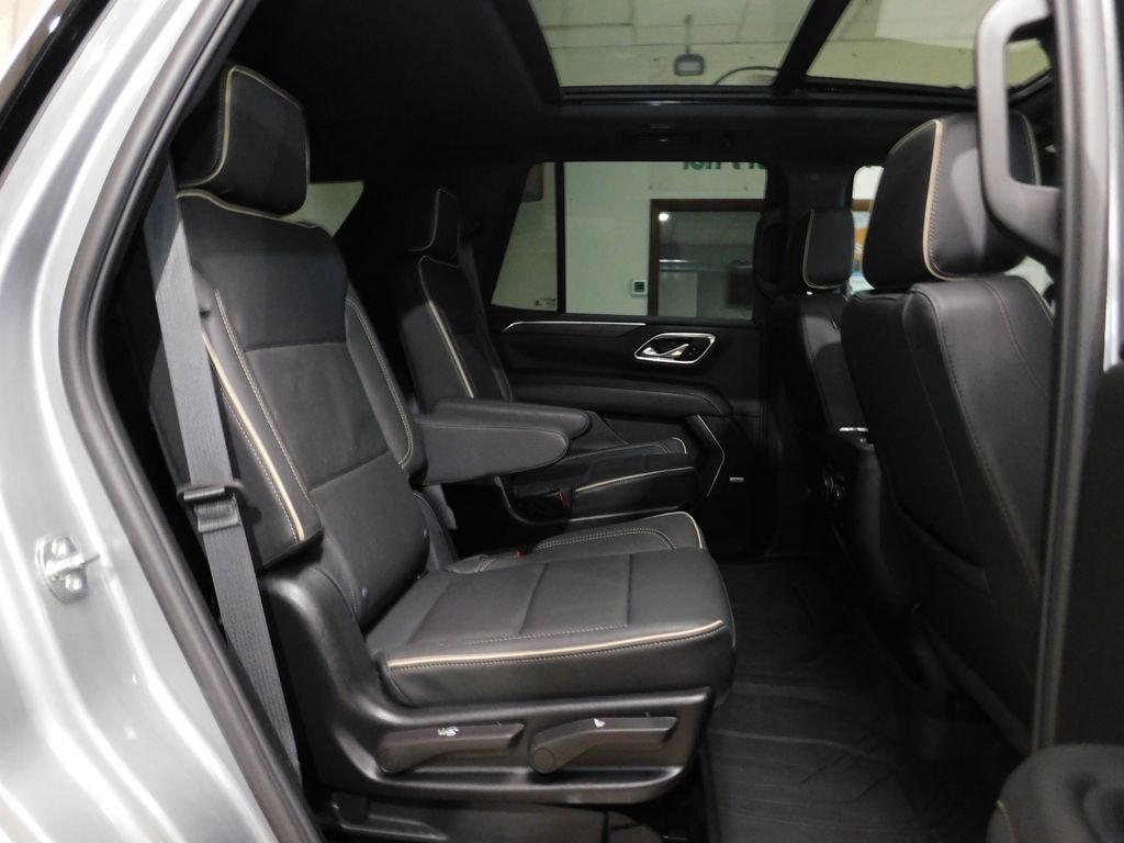 Used 2024 Chevrolet Tahoe Premier w/ Premium Package AWD/4WD image 96