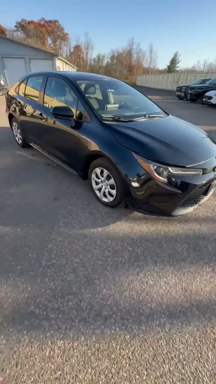 Used 2020 Toyota Corolla LE FWD image 42