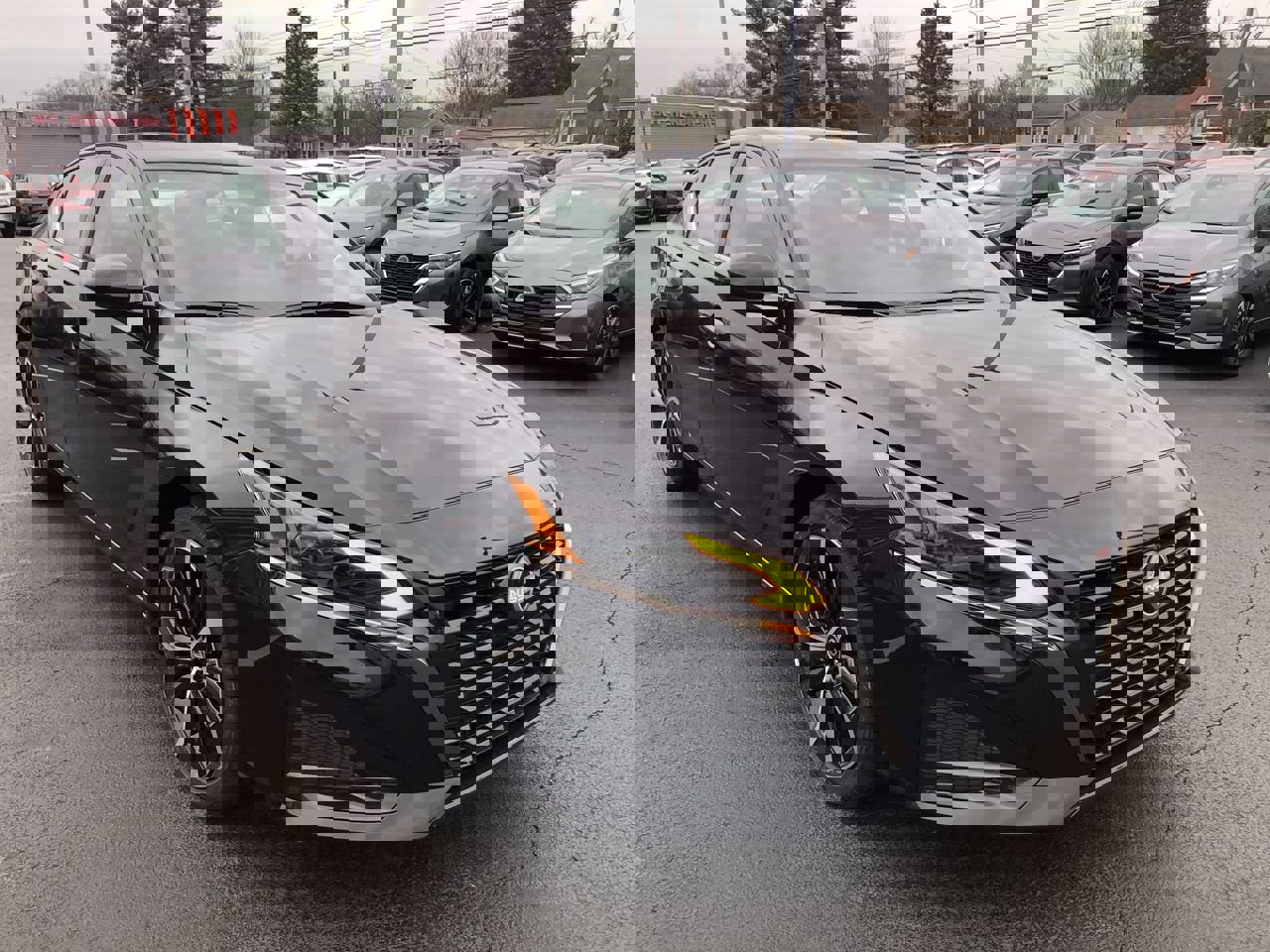 New 2025 Nissan Altima 2.5 SR w/ SR Premium Package image 15