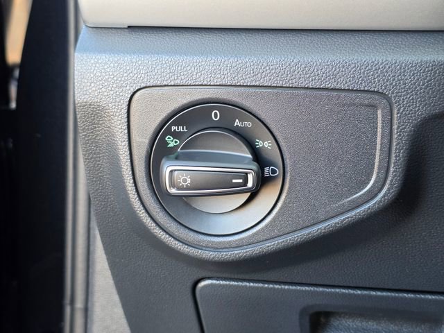 Used 2023 Volkswagen Atlas SE image 47