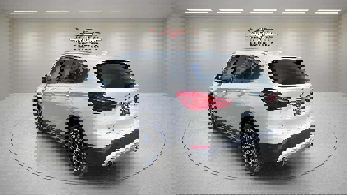 Used 2021 BMW X1 sDrive28i w/ Convenience Package image 3