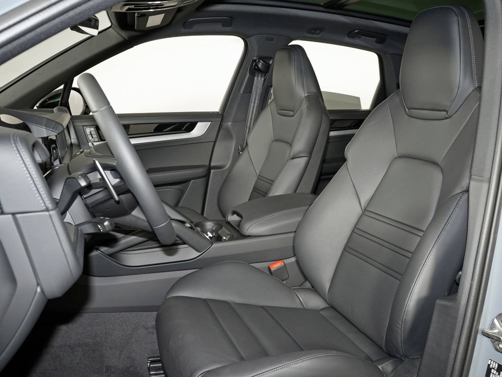 New 2026 Porsche Cayenne S AWD/4WD image 5