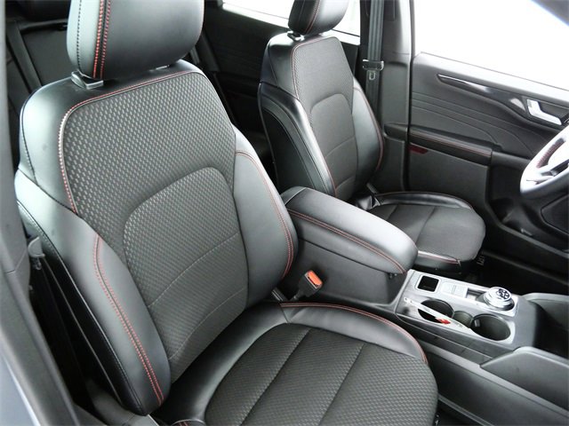 Used 2023 Ford Escape ST-Line w/ Tech Pack #1 image 11