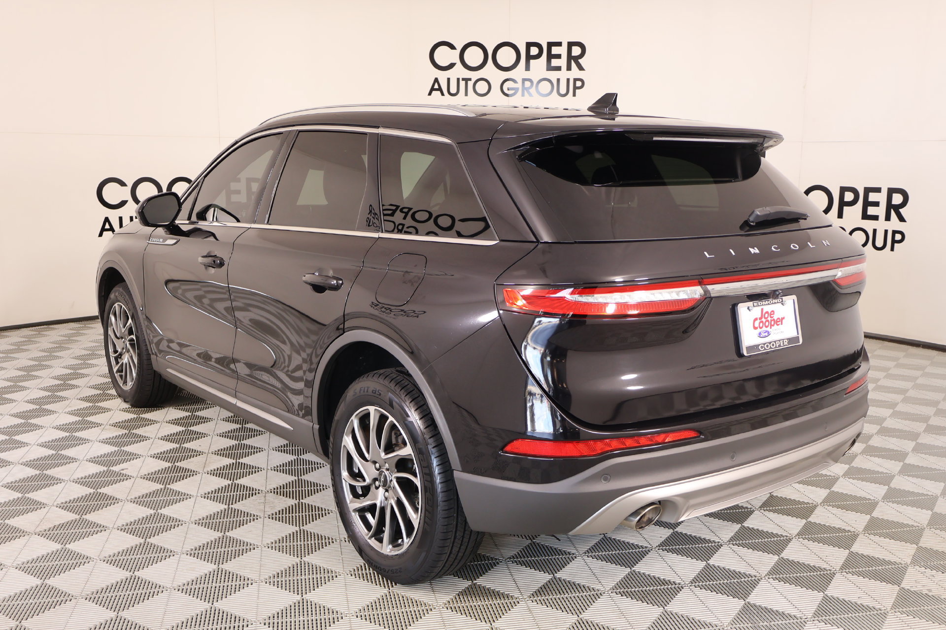 Used 2022 Lincoln Corsair FWD image 22