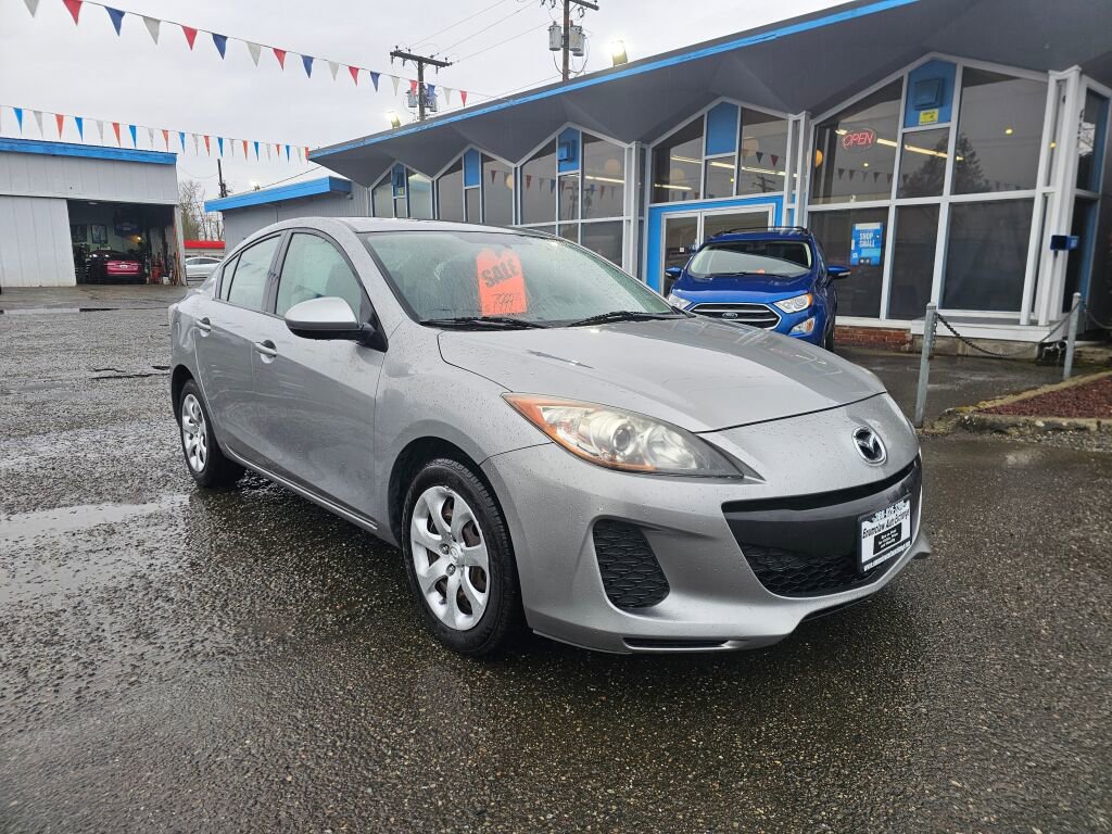 Used 2013 MAZDA MAZDA3 i SV w/ Convenience Pkg