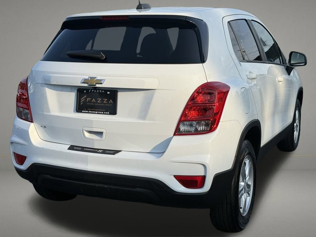 Used 2020 Chevrolet Trax LS w/ Tint and Cruise Package image 5