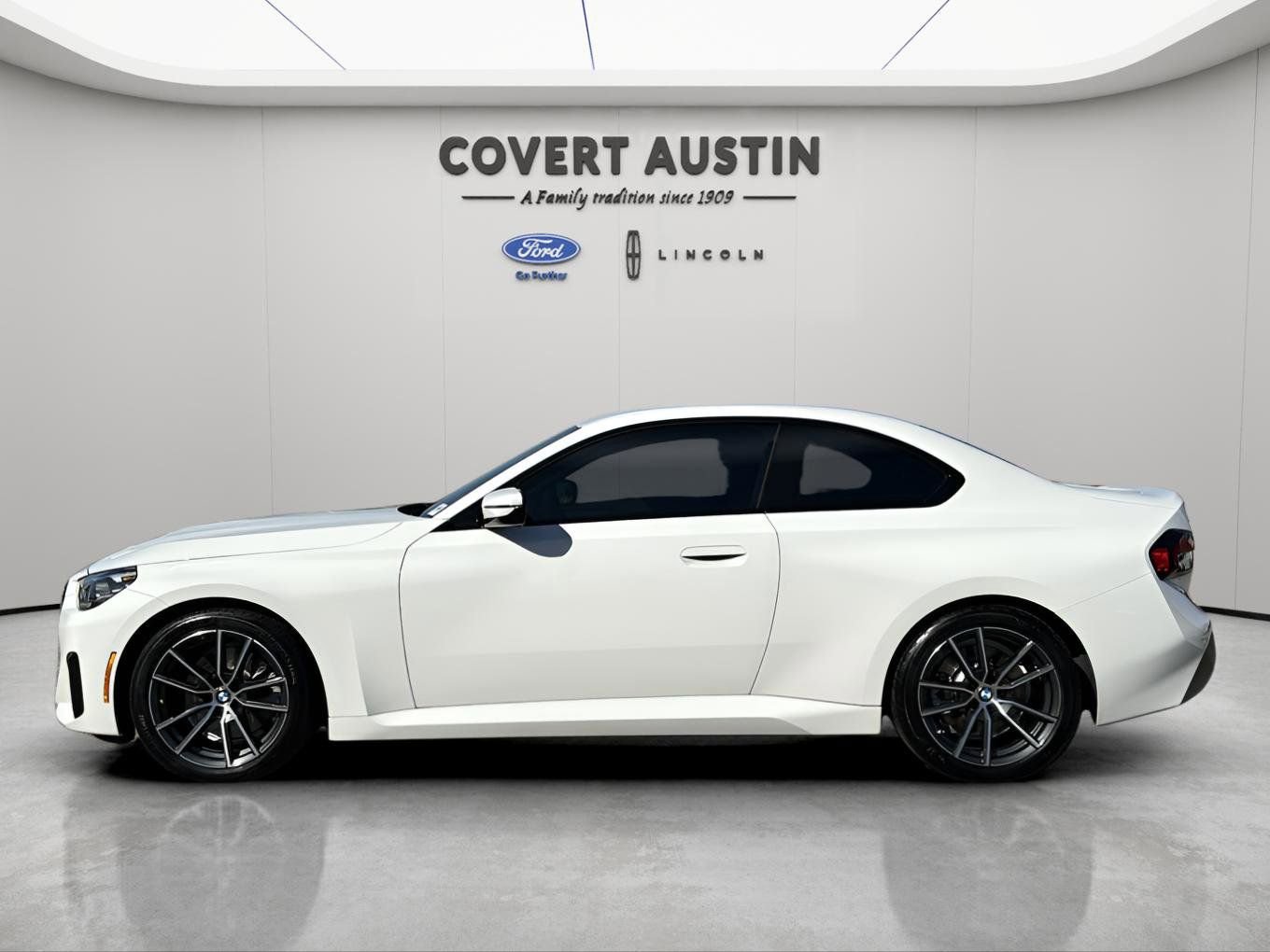 Used 2024 BMW 230i Coupe image 2