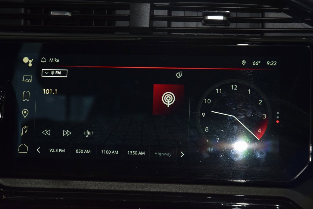 Used 2024 GMC Sierra 2500 AT4 w/ Technology Package image 31