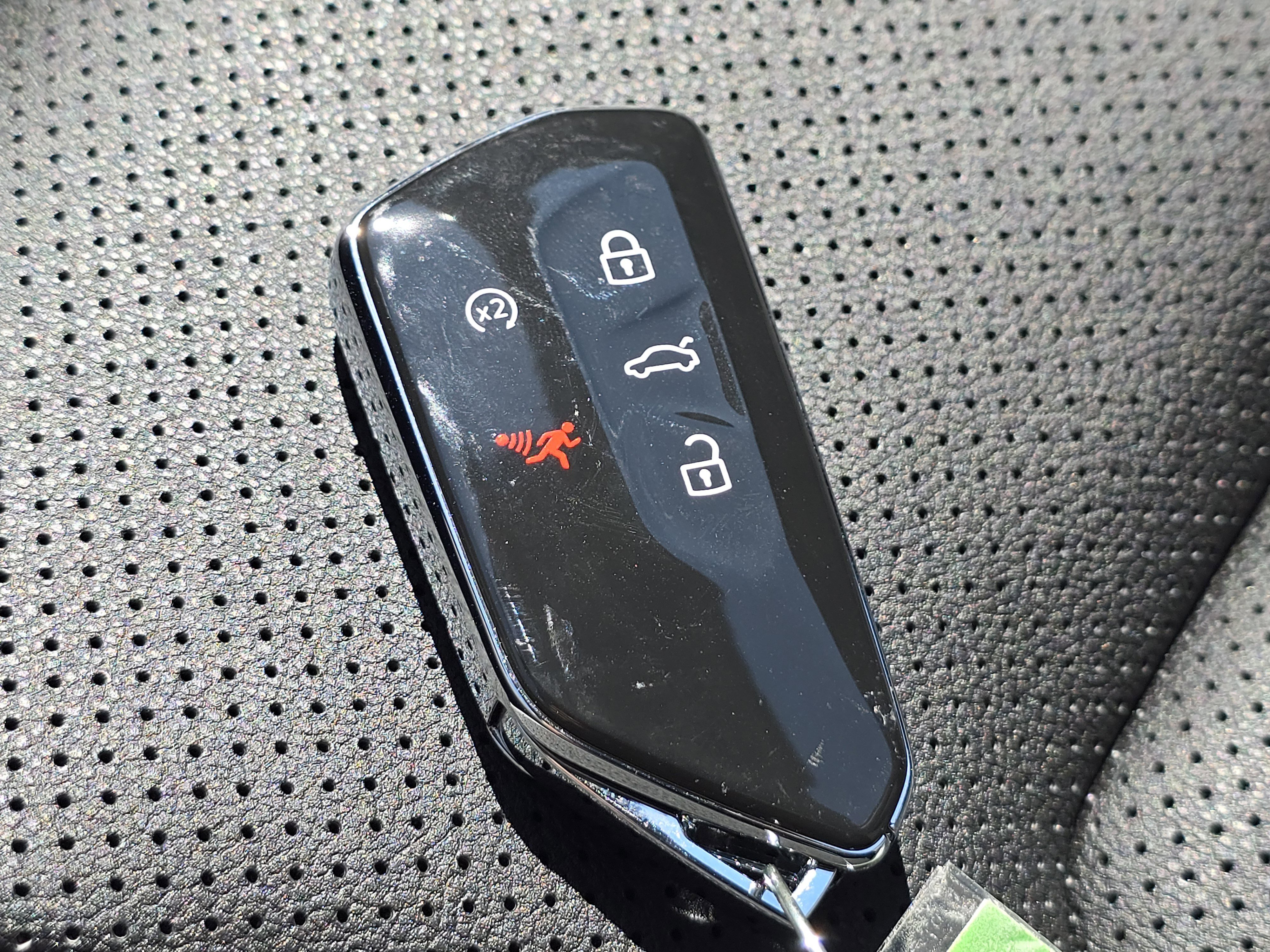 New 2025 Volkswagen Atlas Peak Edition SE image 27