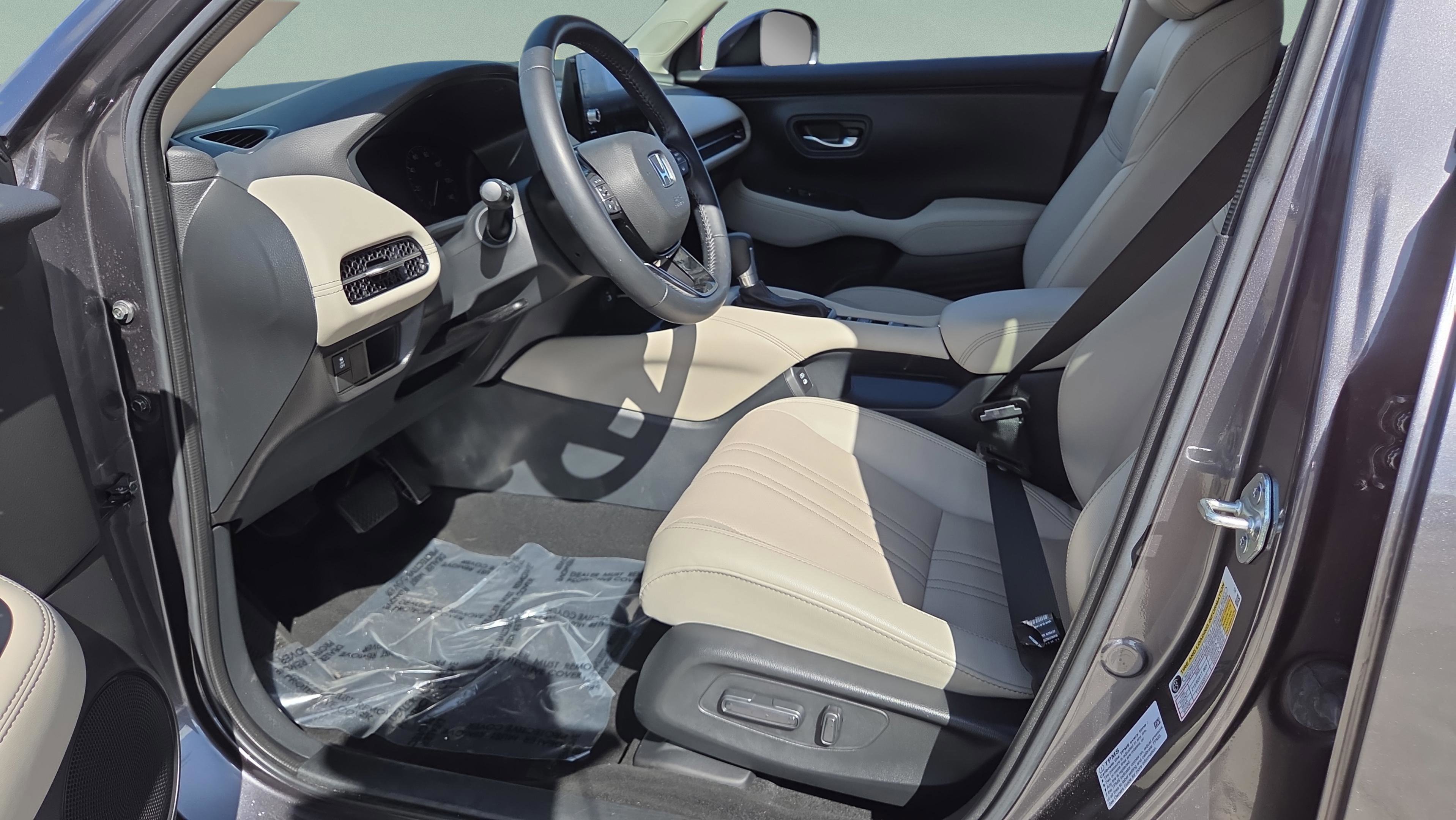 Certified 2025 Honda HR-V EX-L image 9