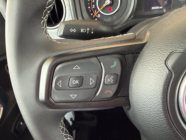 Used 2025 Jeep Gladiator Sport AWD/4WD image 17