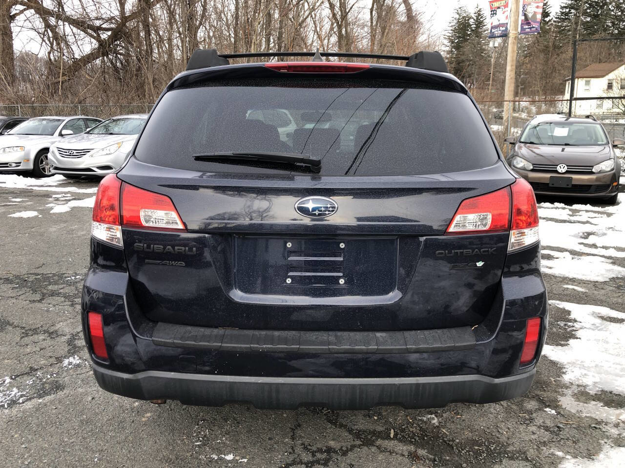 Used 2014 Subaru Outback 2.5i Premium w/ Moonroof Package image 4