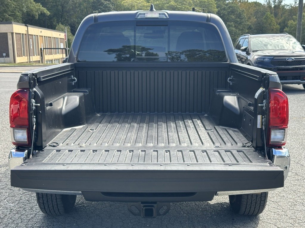 Used 2022 Toyota Tacoma SR5 image 6