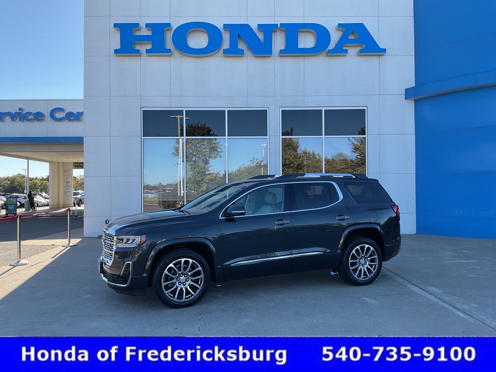 Used 2023 GMC Acadia Denali w/ Denali Ultimate Package