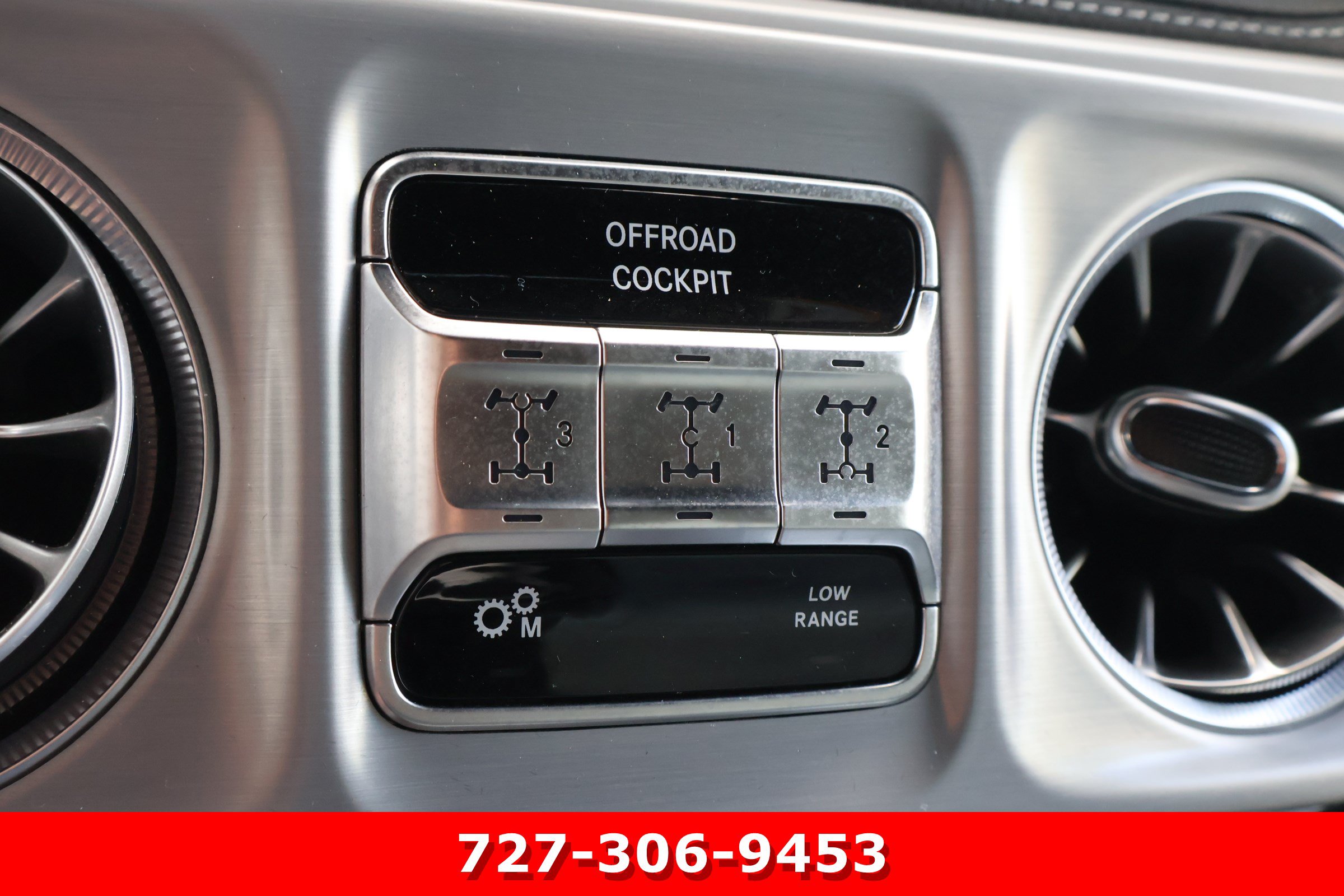 Used 2025 Mercedes-Benz G 550 image 29