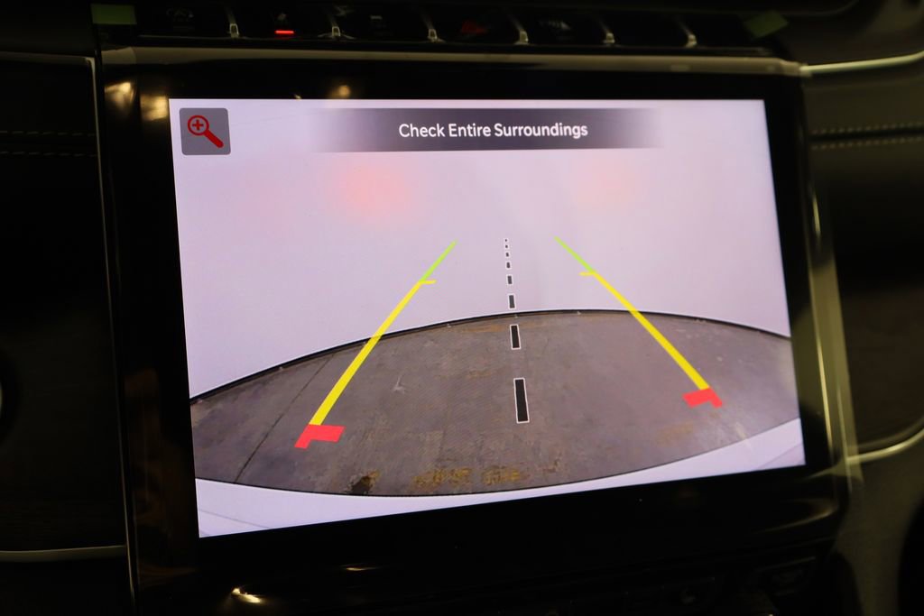 New 2025 Jeep Grand Cherokee Limited w/ Black Appearance Package image 43