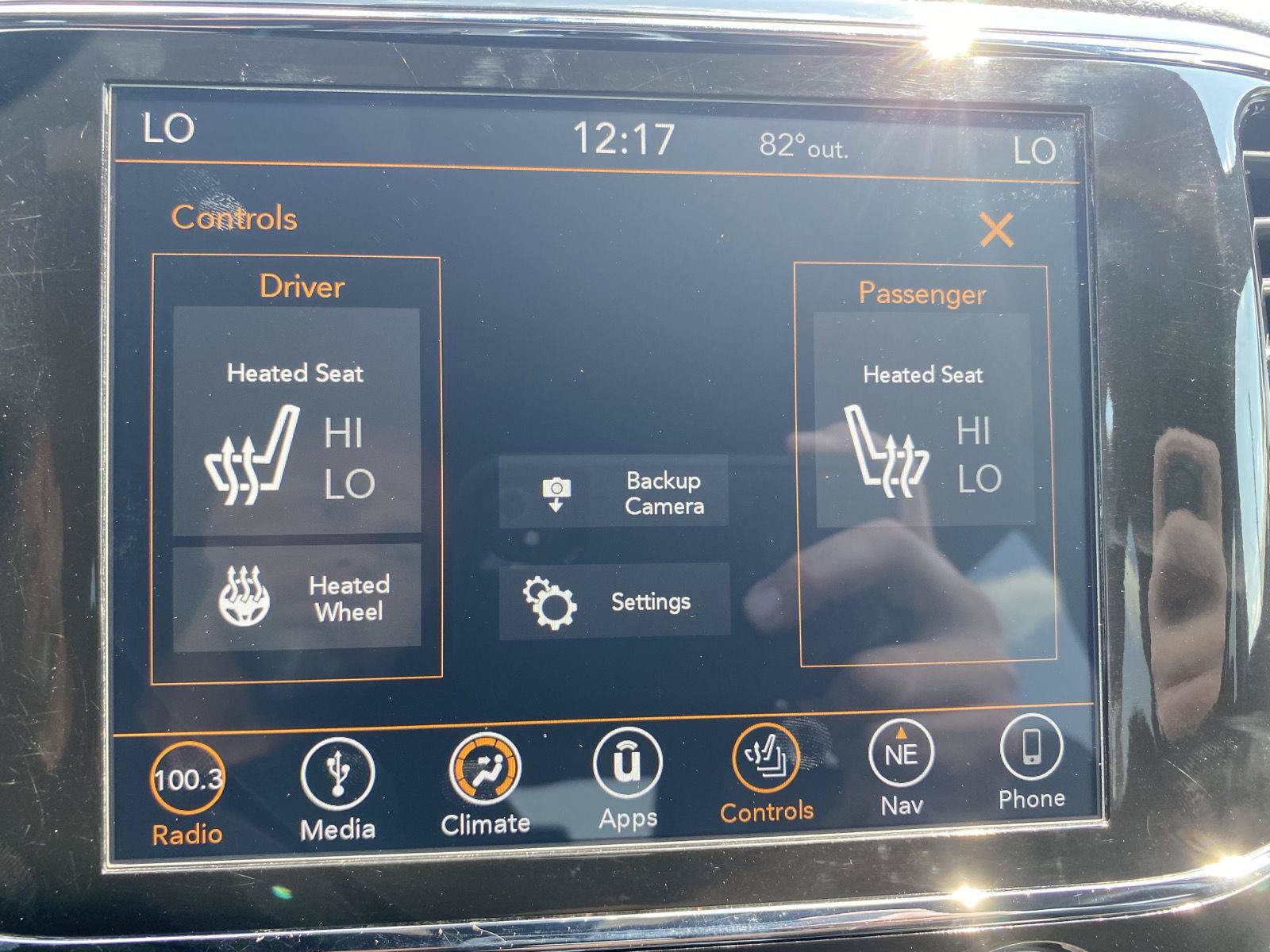 Used 2019 Jeep Grand Cherokee Altitude AWD/4WD image 21