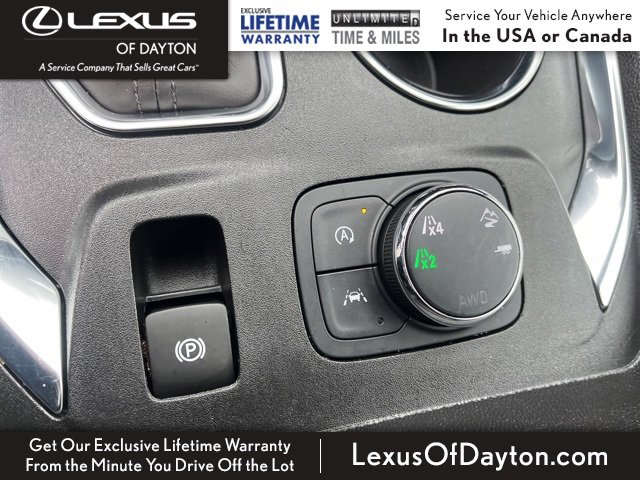 Used 2023 Chevrolet Traverse Premier image 23