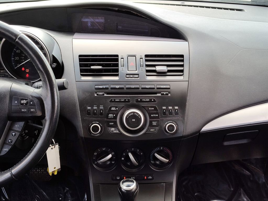 Used 2012 MAZDA MAZDA3 i Touring image 18
