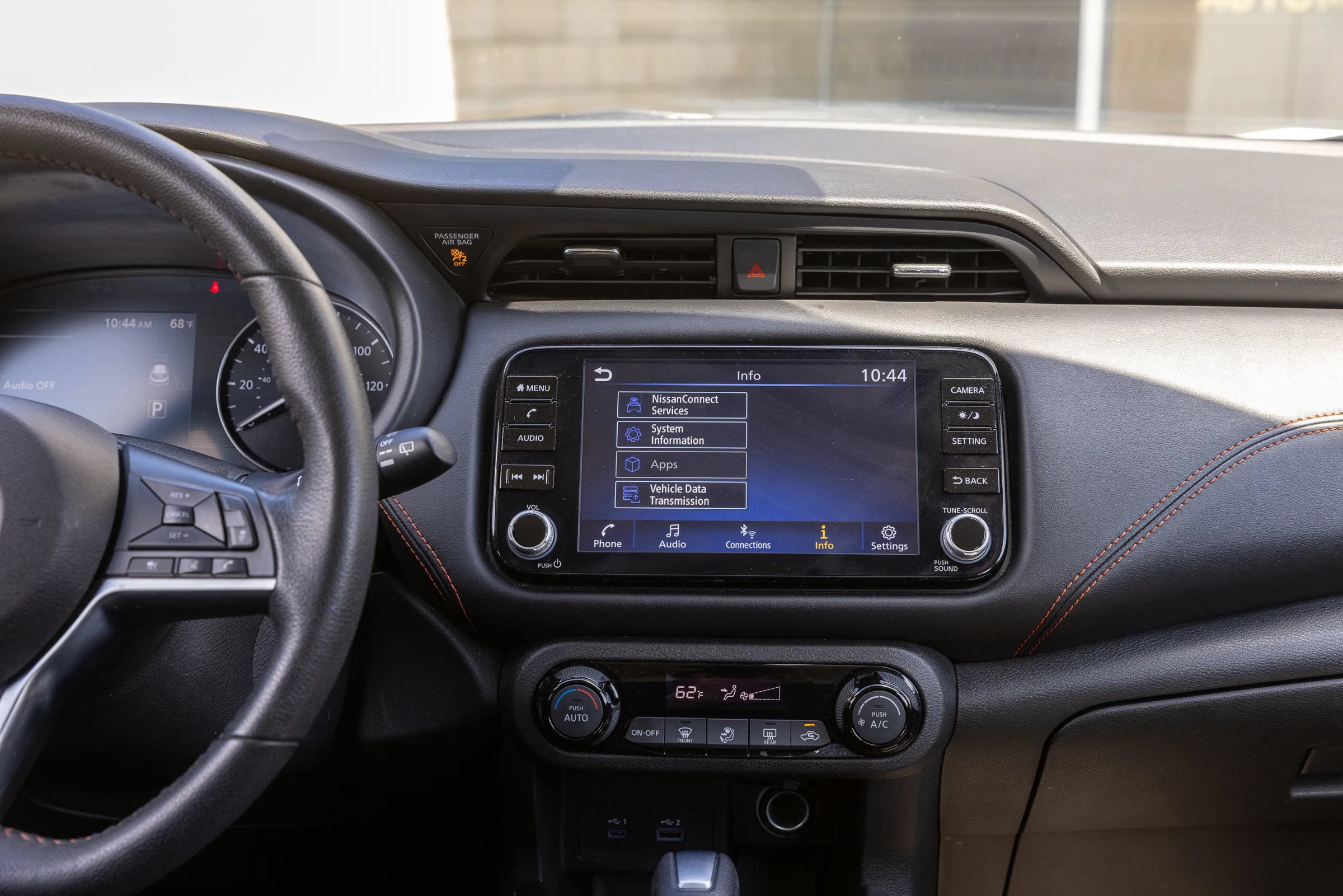 Used 2024 Nissan Kicks SR FWD image 19