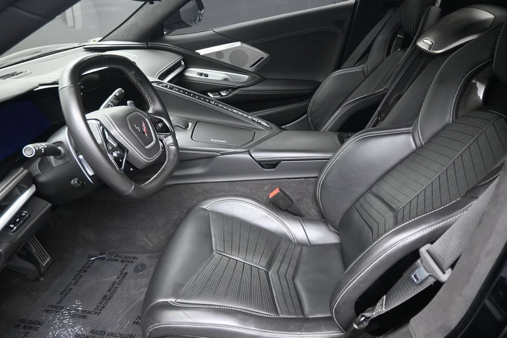 Used 2022 Chevrolet Corvette Stingray Premium Conv w/ Z51 Performance Package RWD image 12