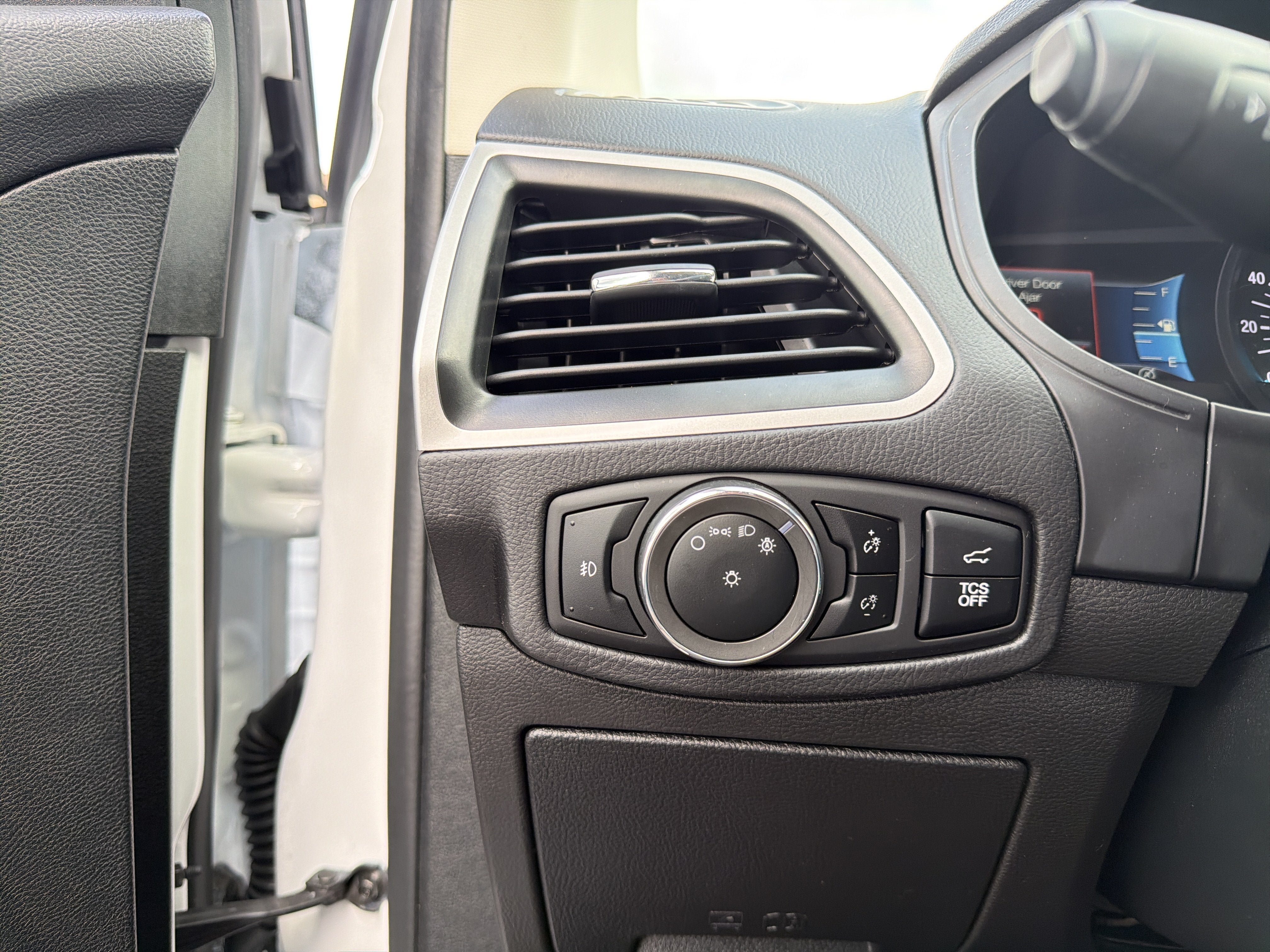 Used 2024 Ford Edge SEL w/ Sport Appearance Package AWD/4WD image 15