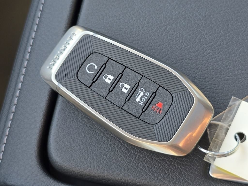 New 2025 INFINITI QX80 Sensory w/ Exterior Package image 37