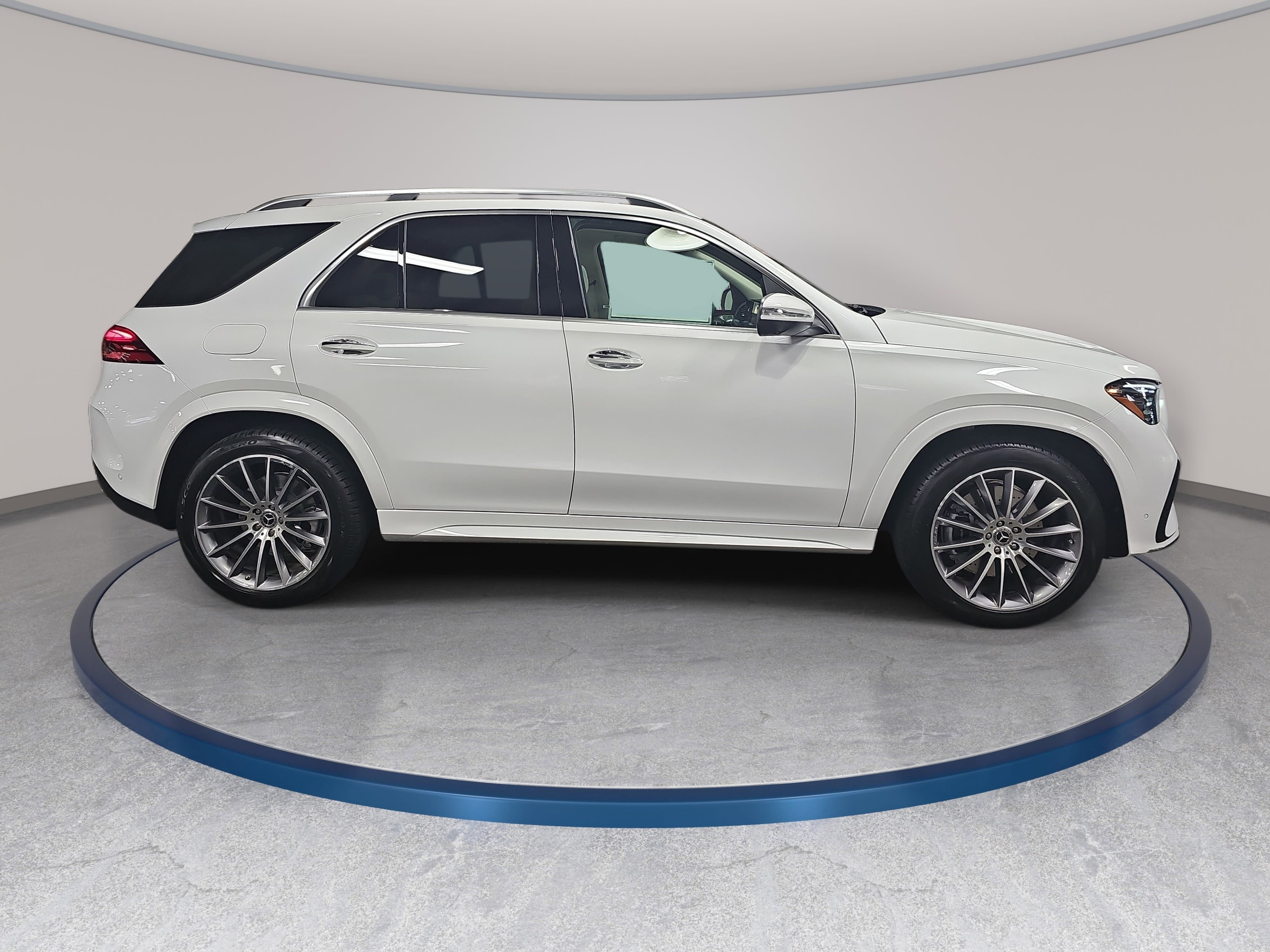 New 2026 Mercedes-Benz GLE 450 4MATIC image 4