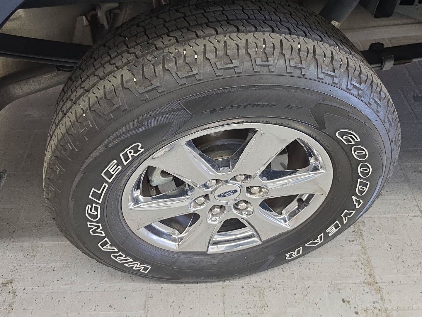 Used 2019 Ford F150 XLT w/ Equipment Group 302A Luxury AWD/4WD image 22