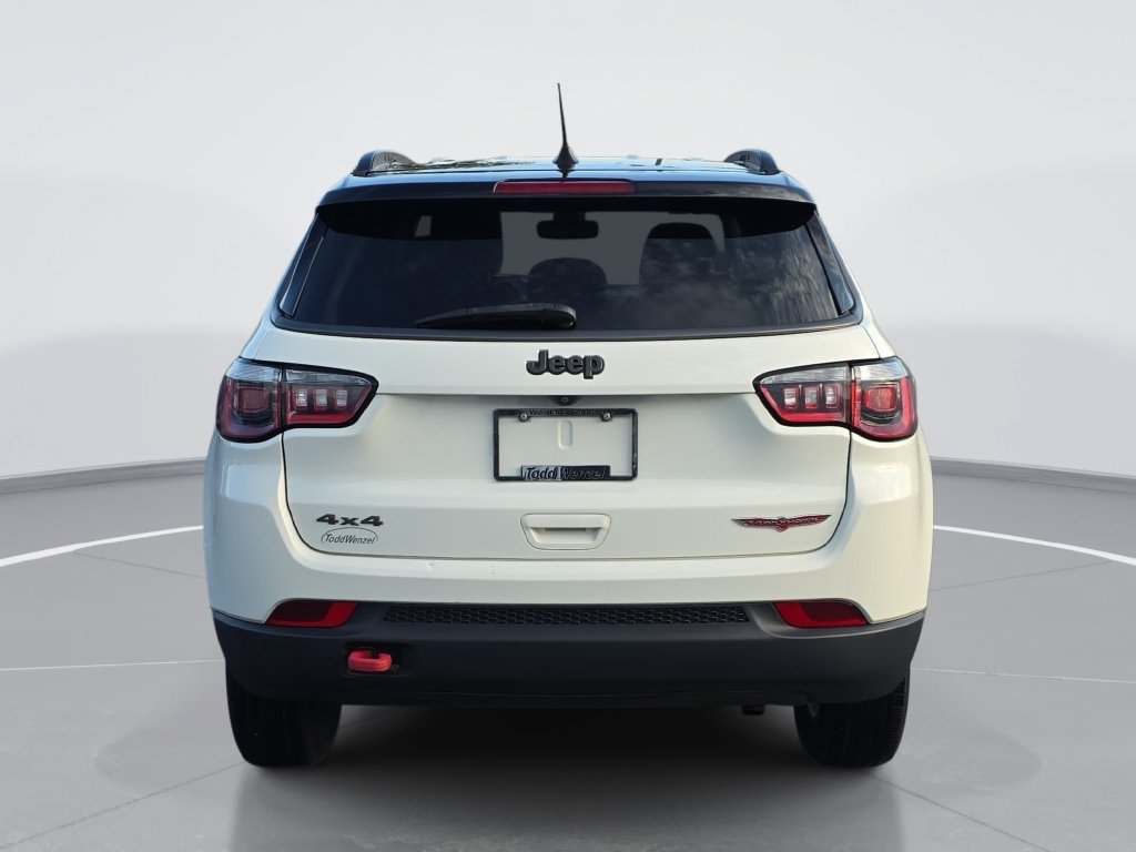 Used 2019 Jeep Compass Trailhawk AWD/4WD image 5