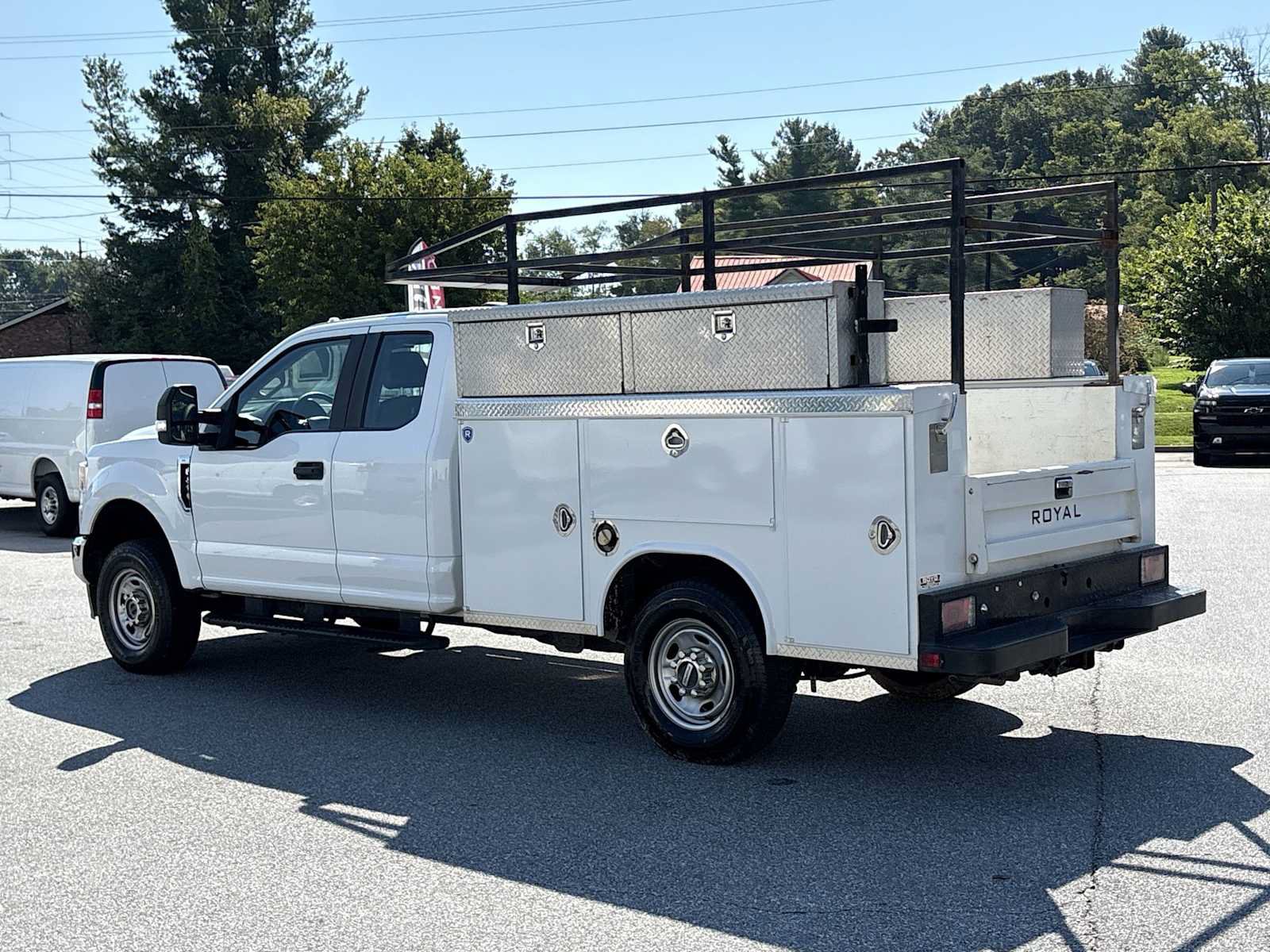 Used 2022 Ford F250 XL w/ Power Equipment Group AWD/4WD image 8