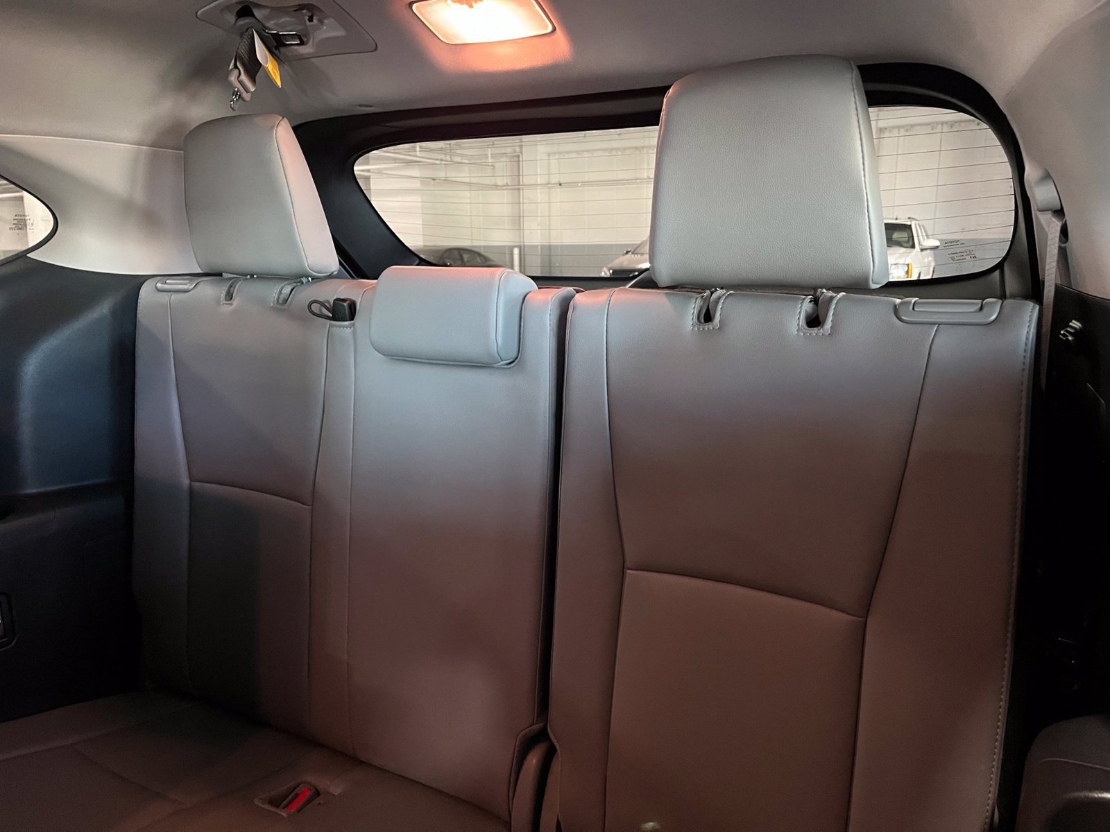 Used 2026 Toyota Highlander Limited AWD/4WD image 43